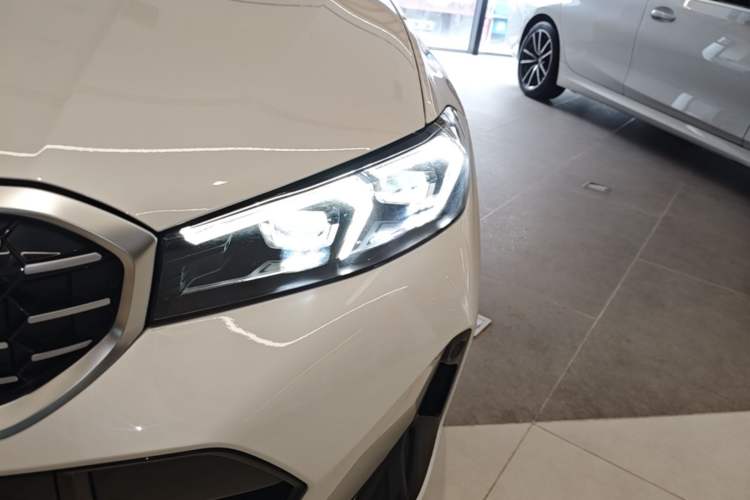 Used BMW 3 Series 2024 325Li M Sport Package Left Front Headlight