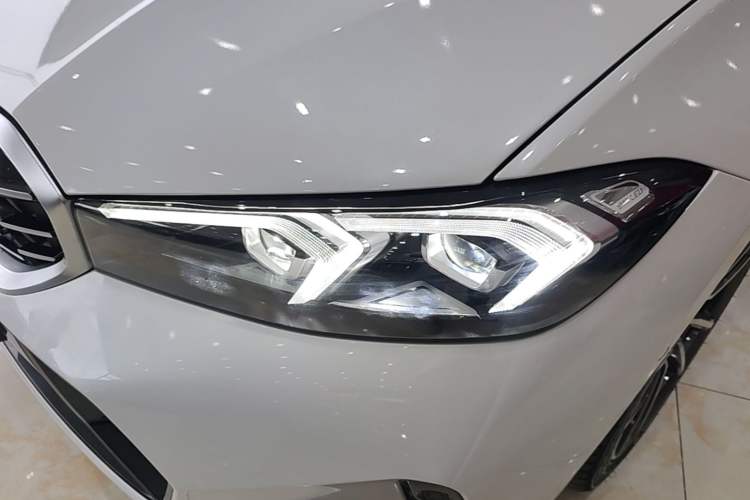 Used BMW 3 Series 2024 325Li M Sport Package Left Front Headlight