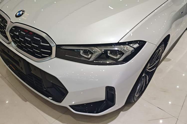 Used BMW 3 Series 2024 325Li M Sport Package Left Front Headlight