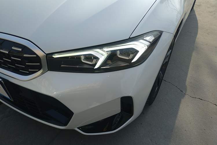 Used BMW 3 Series 2024 325i M Sport Package Left Front Headlight