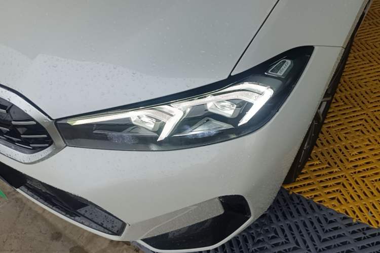 Used BMW 3 Series 2024 325Li M Sport Package Left Front Headlight