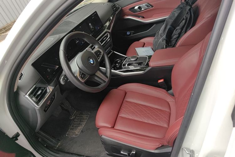 Used BMW 3 Series 2024 320Li M Sport Package Left Front Seat