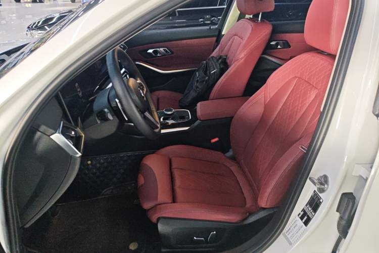 Used BMW 3 Series 2024 320Li M Sport Package Left Front Seat