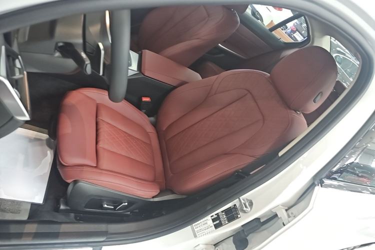 Used BMW 3 Series 2024 325Li M Sport Night Edition Package Left Front Seat