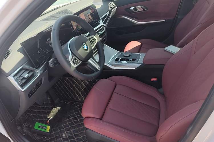 Used BMW 3 Series 2024 325i M Sport Night Edition Package Left Front Seat