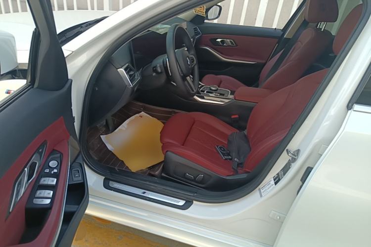 Used BMW 3 Series 2024 325Li M Sport Package Left Front Seat