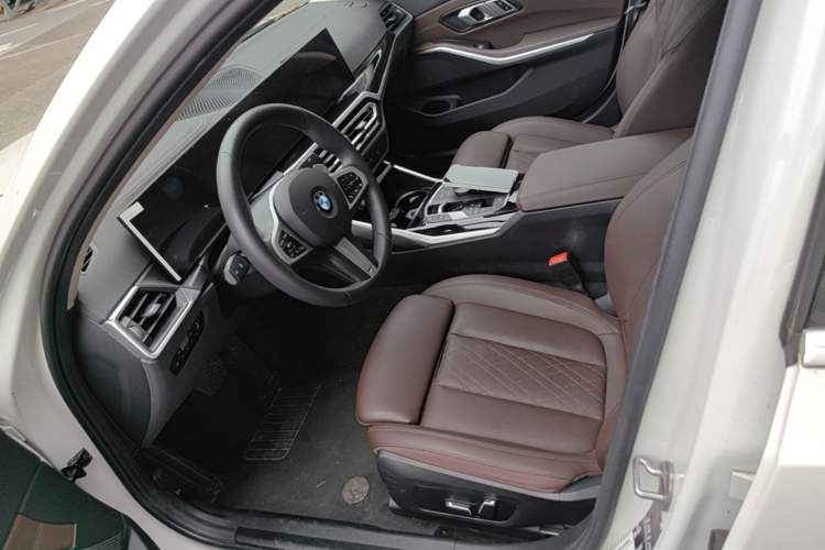 Used BMW 3 Series 2024 320Li M Sport Package Left Front Seat