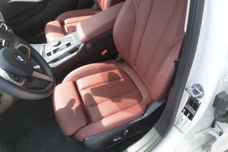 Used BMW 3 Series 2024 325Li M Sport Package Left Front Seat
