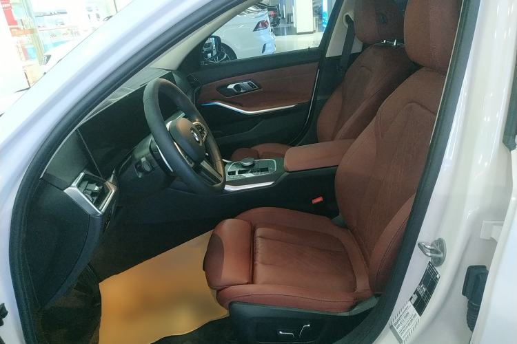 Used BMW 3 Series 2024 325i M Sport Package Left Front Seat
