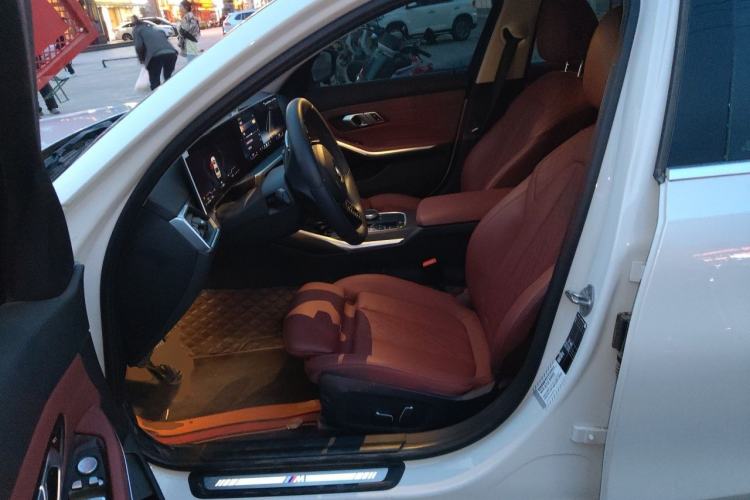 Used BMW 3 Series 2024 325i M Sport Package Left Front Seat