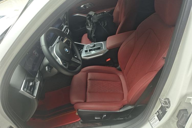 Used BMW 3 Series 2024 325i M Sport Night Edition Package Left Front Seat