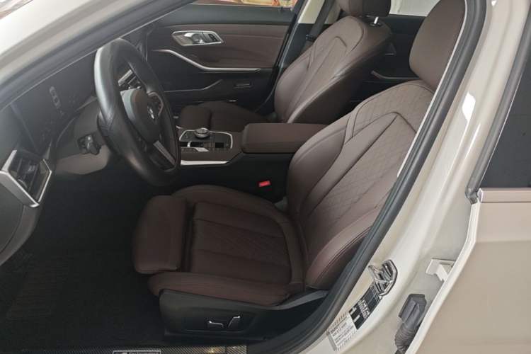 Used BMW 3 Series 2024 325Li M Sport Package Left Front Seat