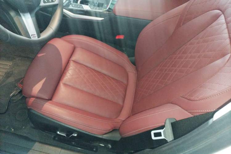 Used BMW 3 Series 2024 325Li M Sport Package Left Front Seat
