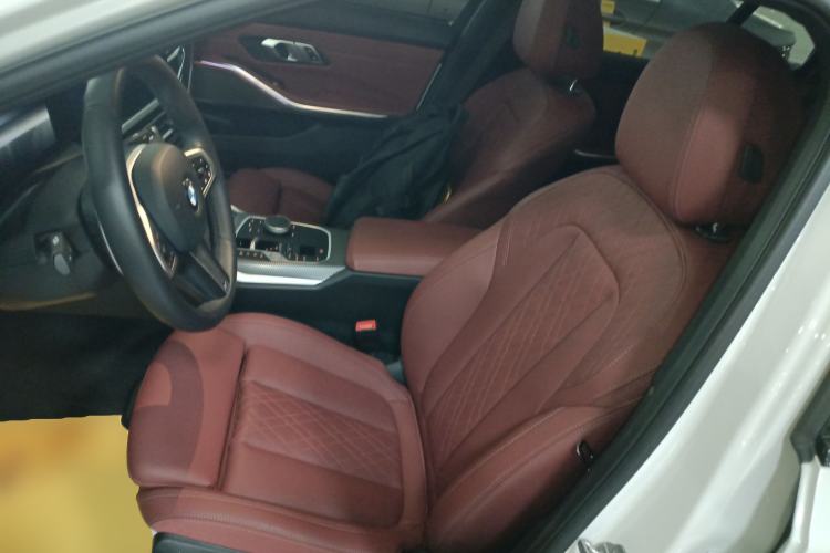 Used BMW 3 Series 2024 325i M Sport Night Edition Package Left Front Seat
