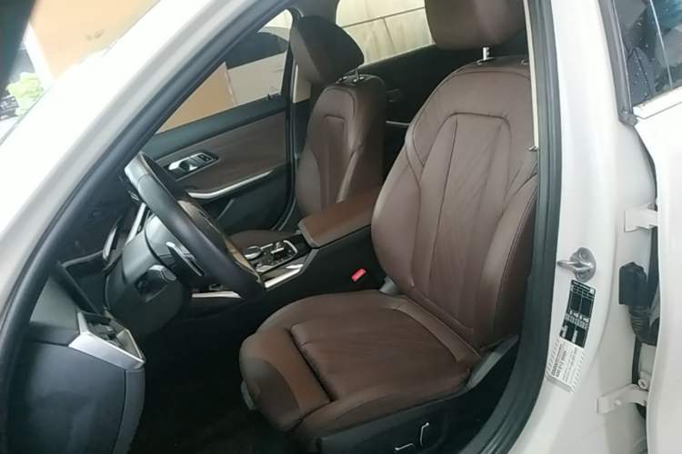 Used BMW 3 Series 2024 320Li M Sport Package Left Front Seat