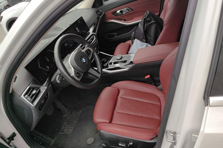 Used BMW 3 Series 2024 320Li M Sport Package Left Front Seat