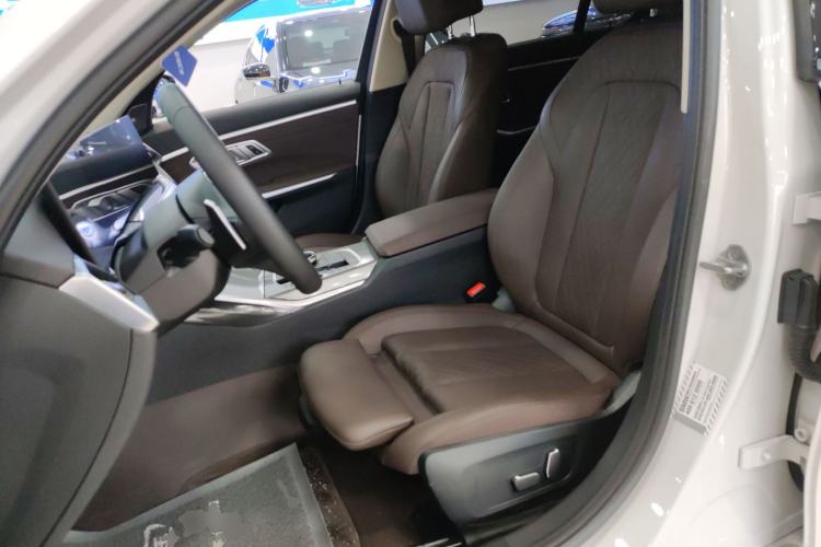 Used BMW 3 Series 2024 325Li M Sport Package Left Front Seat