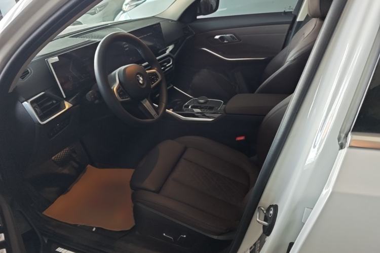 Used BMW 3 Series 2024 320Li M Sport Package Left Front Seat