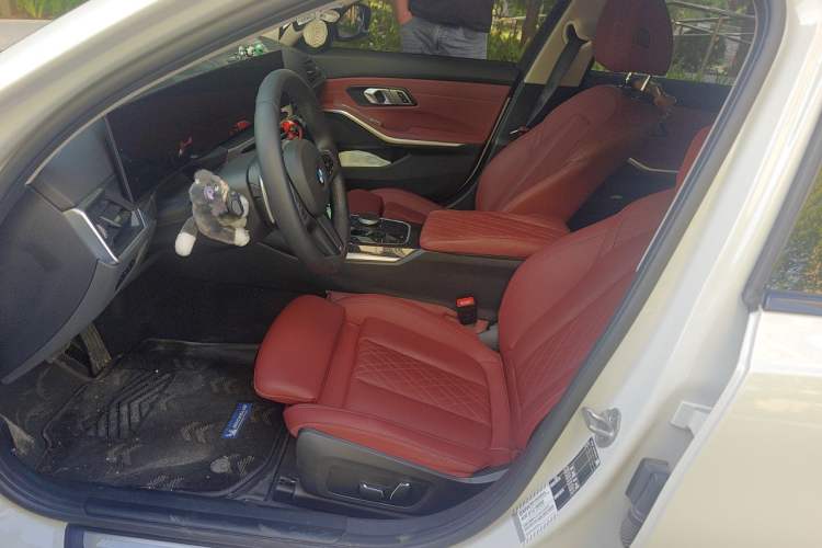 Used BMW 3 Series 2024 325Li M Sport Package Left Front Seat