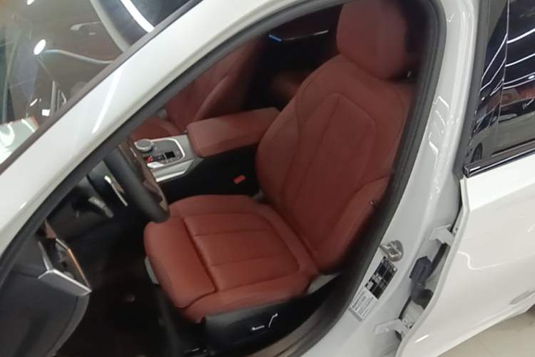 Used BMW 3 Series 2024 325i M Sport Night Edition Package Left Front Seat