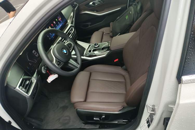 Used BMW 3 Series 2024 325Li M Sport Package Left Front Seat