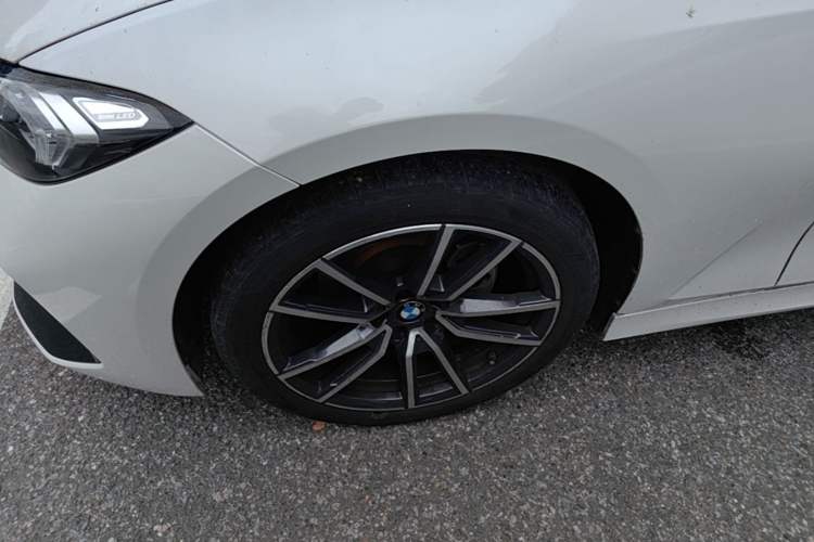 Used BMW 3 Series 2024 320Li M Sport Package Left Front Wheel Hub