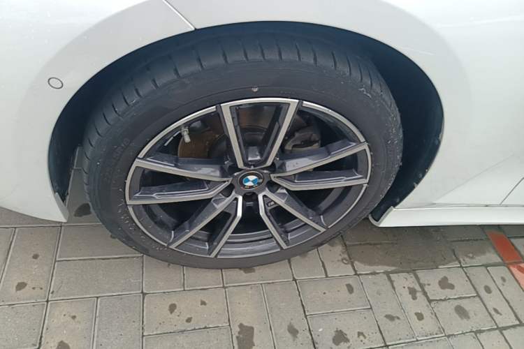 Used BMW 3 Series 2024 325Li M Sport Package Left Front Wheel Hub