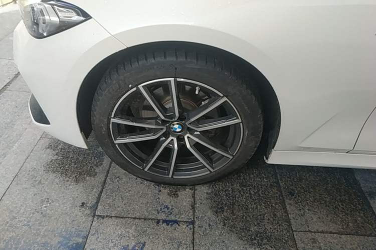 Used BMW 3 Series 2024 320Li M Sport Package Left Front Wheel Hub