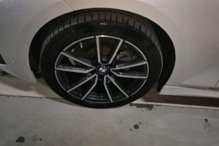 Used BMW 3 Series 2024 320Li M Sport Package Left Front Wheel Hub