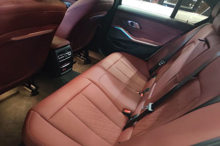 Used BMW 3 Series 2024 325i M Sport Package Left Rear Seat