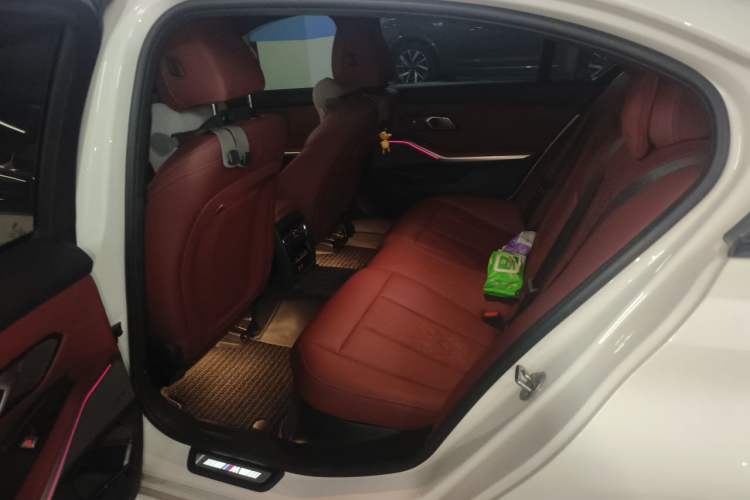 Used BMW 3 Series 2024 330Li M Sport Night Edition Package Left Rear Seat