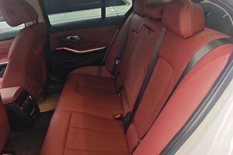 Used BMW 3 Series 2024 325i M Sport Package Left Rear Seat