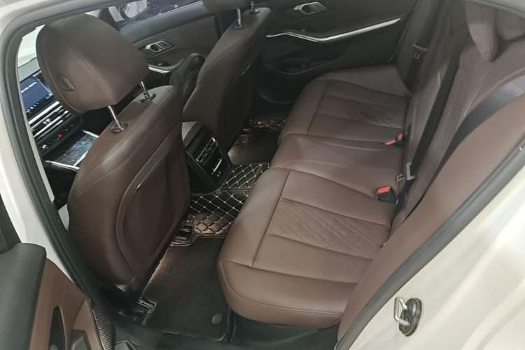 Used BMW 3 Series 2024 325Li M Sport Package Left Rear Seat