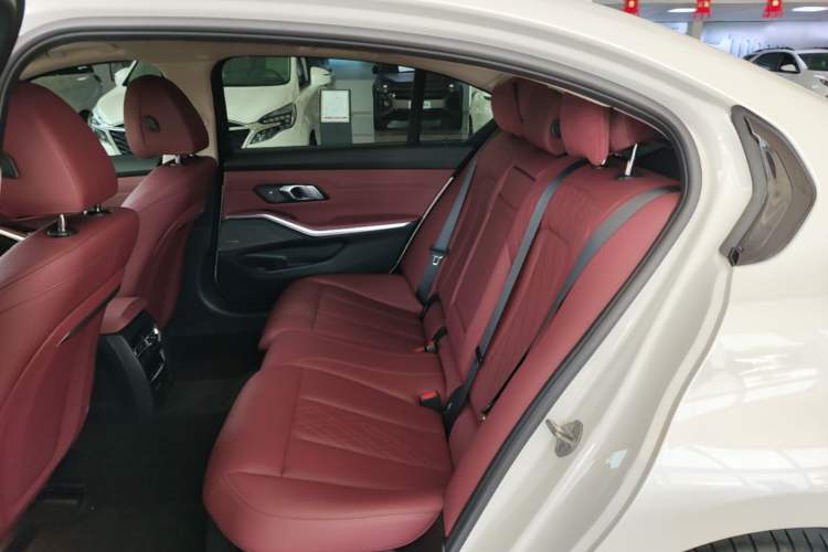 Used BMW 3 Series 2024 325Li M Sport Night Edition Package Left Rear Seat