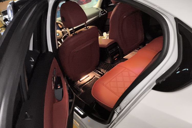 Used BMW 3 Series 2024 330Li M Sport Night Edition Package Left Rear Seat