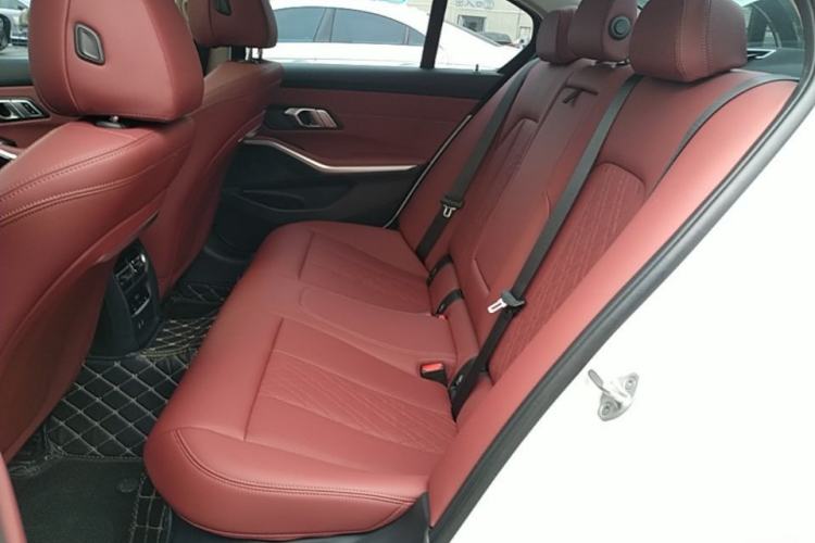 Used BMW 3 Series 2024 325i M Sport Package Left Rear Seat