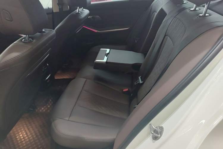 Used BMW 3 Series 2024 325Li M Sport Package Left Rear Seat