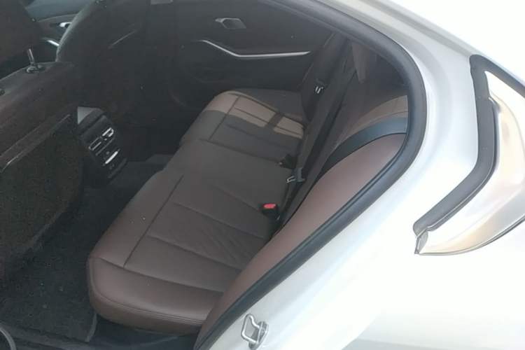 Used BMW 3 Series 2024 325Li M Sport Package Left Rear Seat