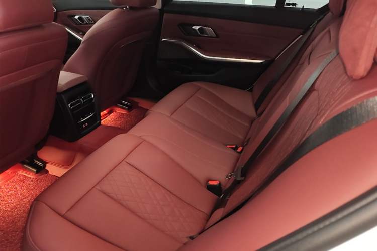 Used BMW 3 Series 2024 325Li M Sport Package Left Rear Seat