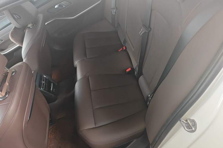 Used BMW 3 Series 2024 325Li M Sport Night Edition Package Left Rear Seat
