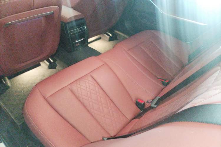 Used BMW 3 Series 2024 325Li M Sport Package Left Rear Seat