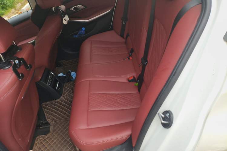 Used BMW 3 Series 2024 325i M Sport Package Left Rear Seat
