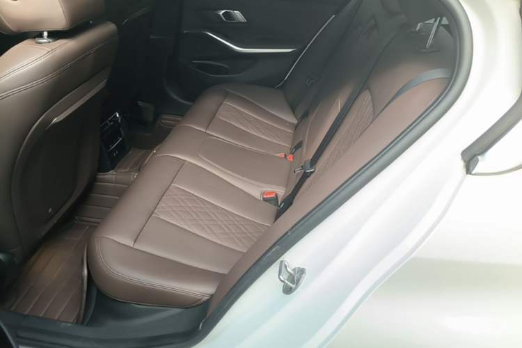 Used BMW 3 Series 2024 320i M Sport Package Left Rear Seat