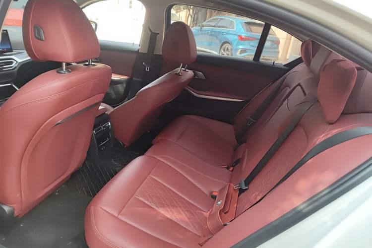 Used BMW 3 Series 2024 325Li M Sport Package Left Rear Seat