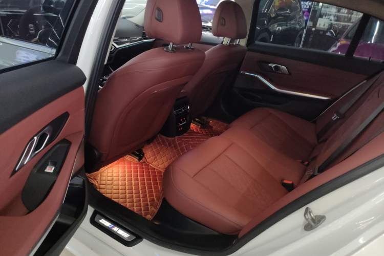 Used BMW 3 Series 2024 325Li M Sport Package Left Rear Seat