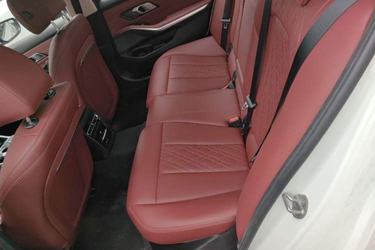 Used BMW 3 Series 2024 320Li M Sport Package Left Rear Seat
