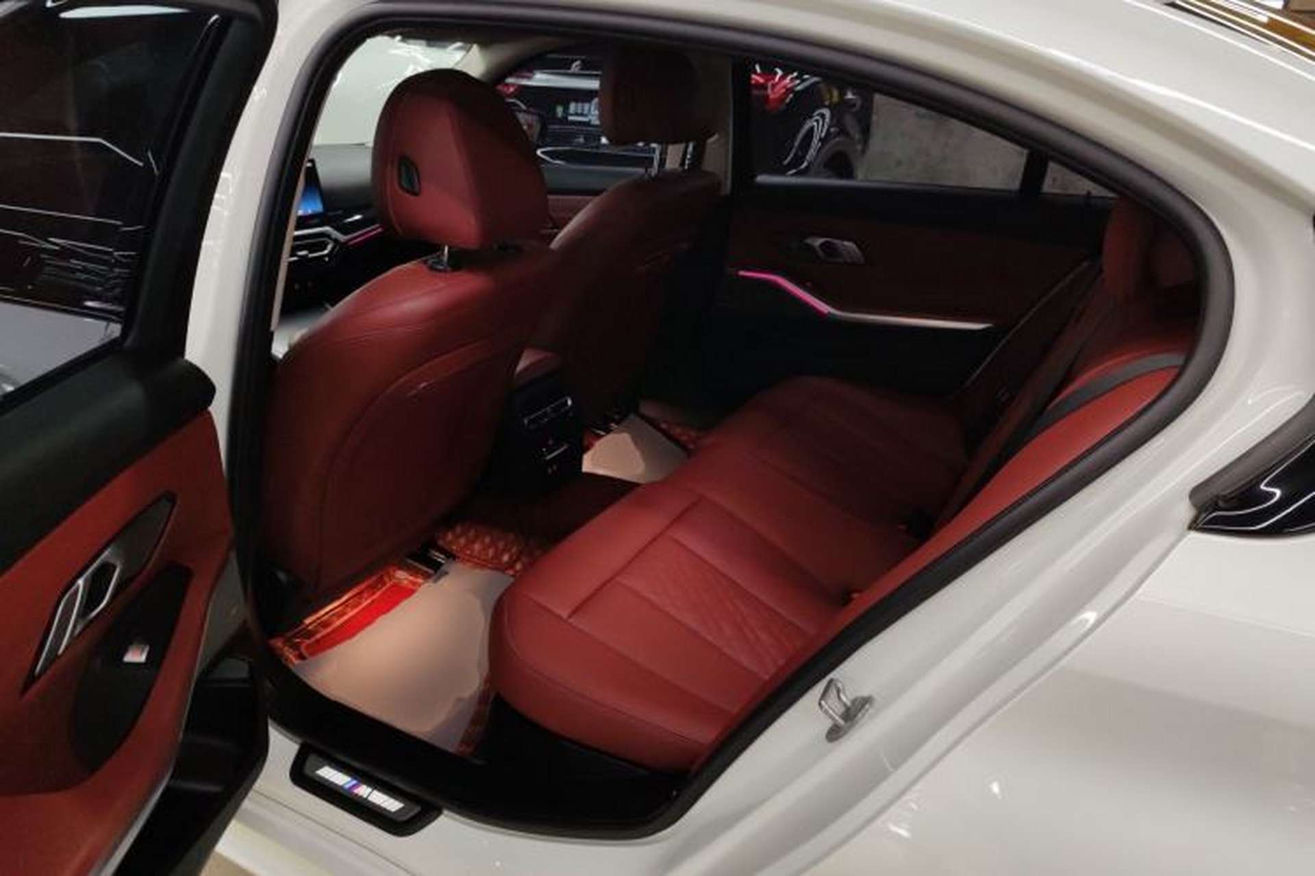 Used BMW 3 Series 2024 325Li M Sport Night Edition Package Left Rear Seat