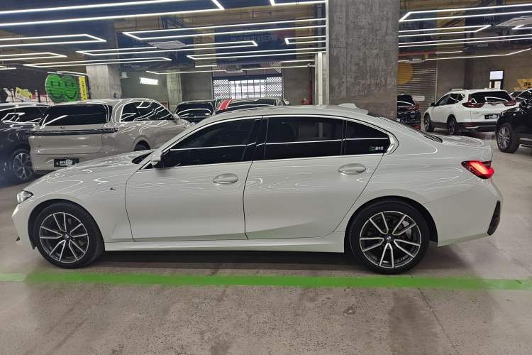 Used BMW 3 Series 2024 320Li M Sport Package Left Side