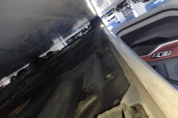 Used BMW 3 Series 2024 325Li M Sport Night Edition Package Left Side Sill