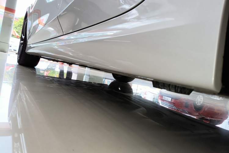 Used BMW 3 Series 2024 320i M Sport Package Left Side Sill